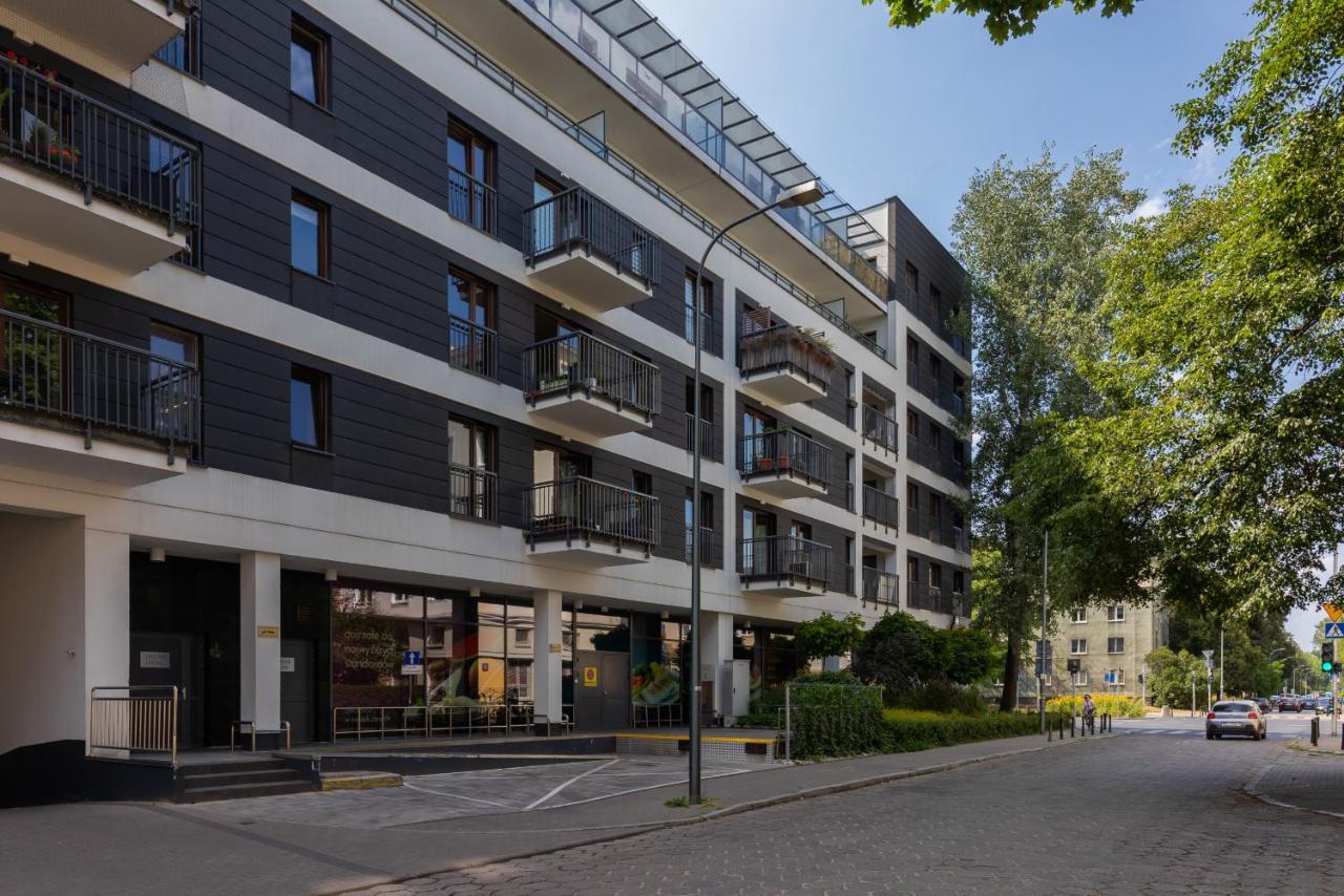 Stylish & Trendy 1 Bedroom Apartment Wola With Parking By Renters Warsaw Exterior photo